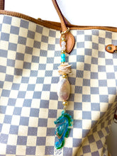 Cargar imagen en el visor de la galería, Bag Charm Sea Horse